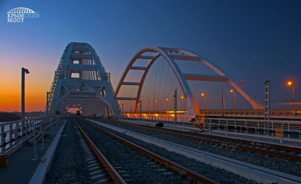 Владимир Путин принял участие в открытии железнодорожной части Крымского моста
