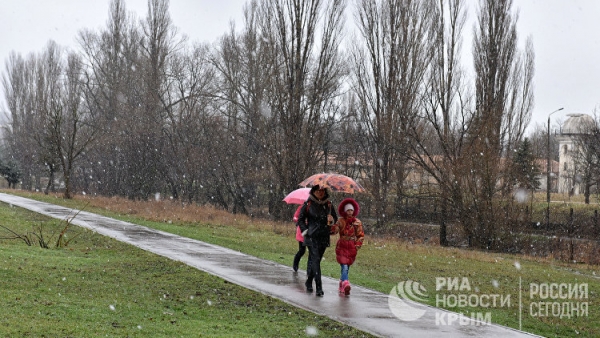 Снег, туман, гололед и другие признаки марта: на Крым надвигается шторм