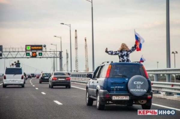 СМИ: крымчане ужаснулись, выехав с полуострова по новому мосту