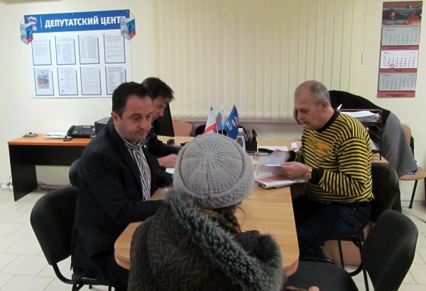 Депутат Государственного Совета Республики Крым Иван Шонус провел прием граждан
