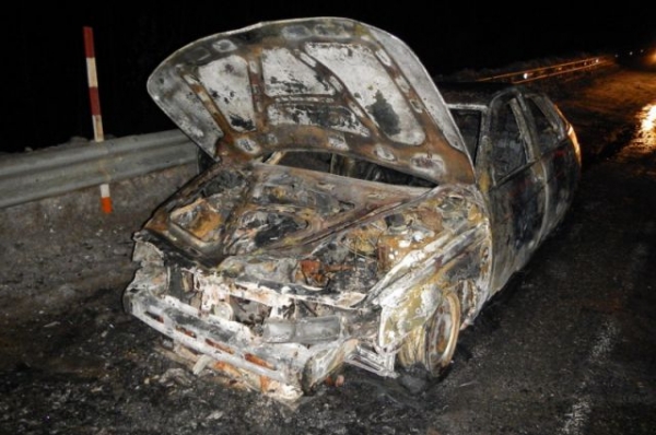 За два дня в Крыму сгорело 20 машин