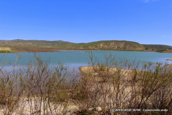 Озеро-хамелеон Бугаз. Судак. Республика Крым